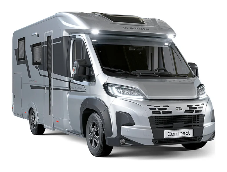 Camping-car ADRIA Compact 60Y, vue trois quarts avant